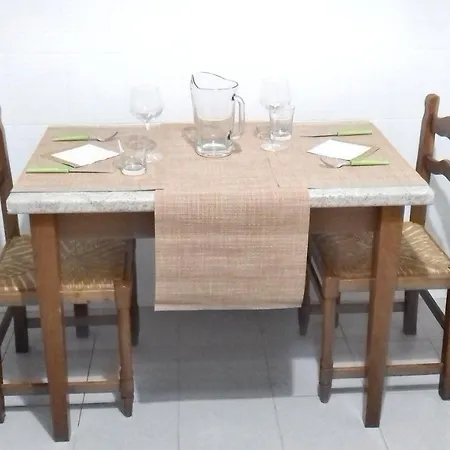 Appartement 2 Bedrooms At 300 M Away From The With Balcony And Wifi *