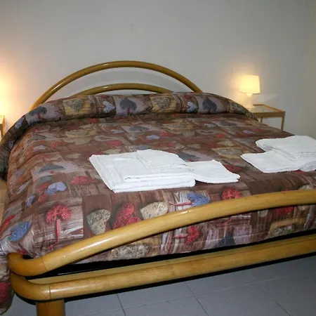 2 Bedrooms At 300 M Away From The With Balcony And Wifi アパート *