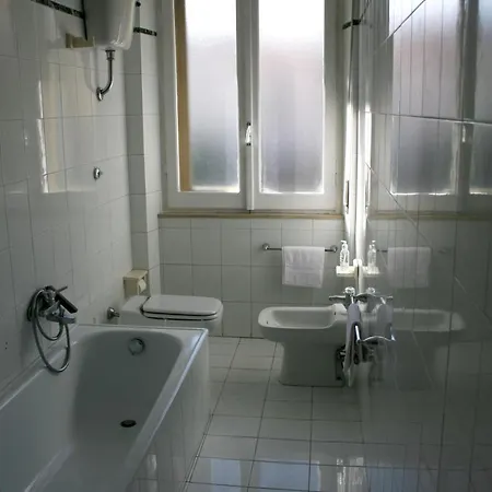 2 Bedrooms At 300 M Away From The With Balcony And Wifi *
