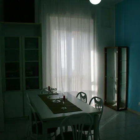 アパート 2 Bedrooms At 300 M Away From The With Balcony And Wifi *