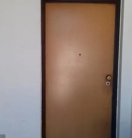 Appartement 2 Bedrooms At 300 M Away From The With Balcony And Wifi Pescara
