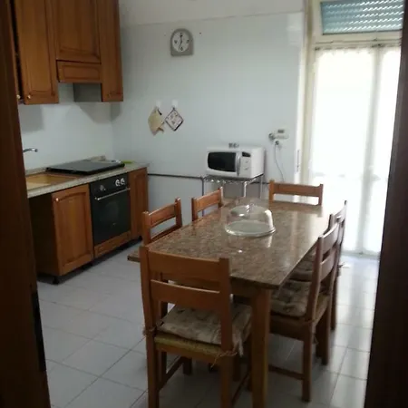 2 Bedrooms At 300 M Away From The With Balcony And Wifi * Pescara